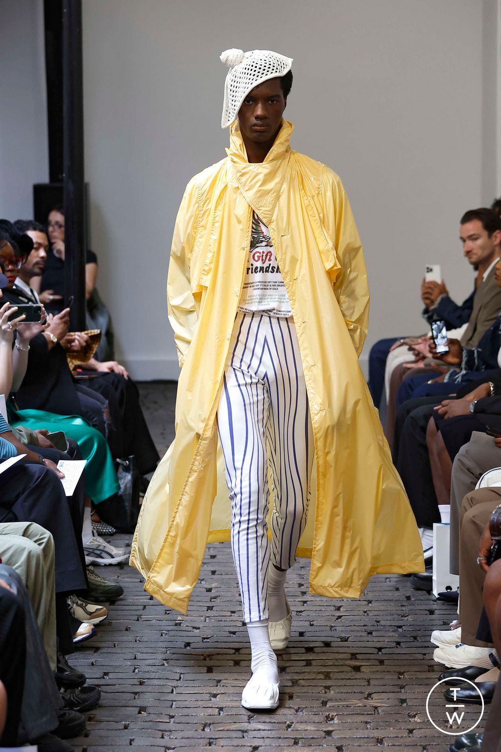 Fashion Week Paris Spring-Summer 2025 look 19 de la collection Bianca Saunders menswear