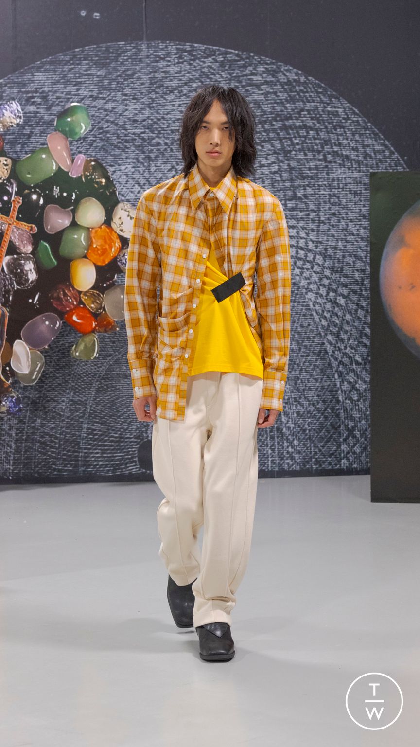 Fashion Week Paris Spring/Summer 2024 look 5 from the Bianca Saunders collection menswear