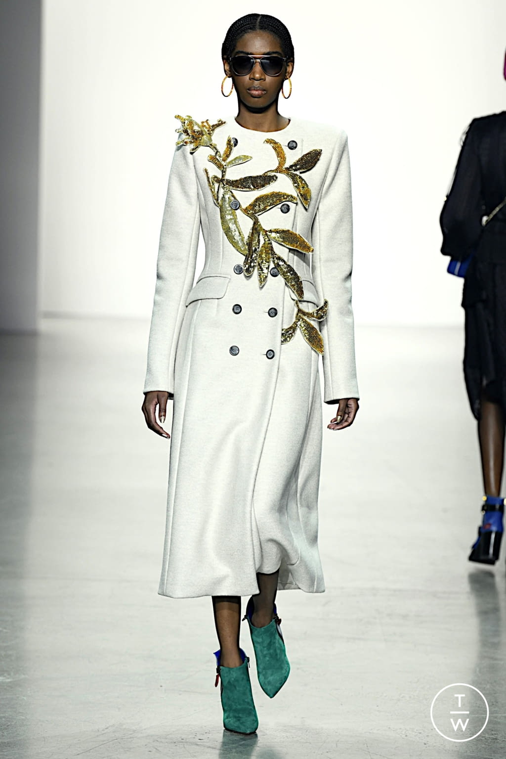 Fashion Week New York Fall/Winter 2022 look 10 from the Bibhu Mohapatra collection 女装