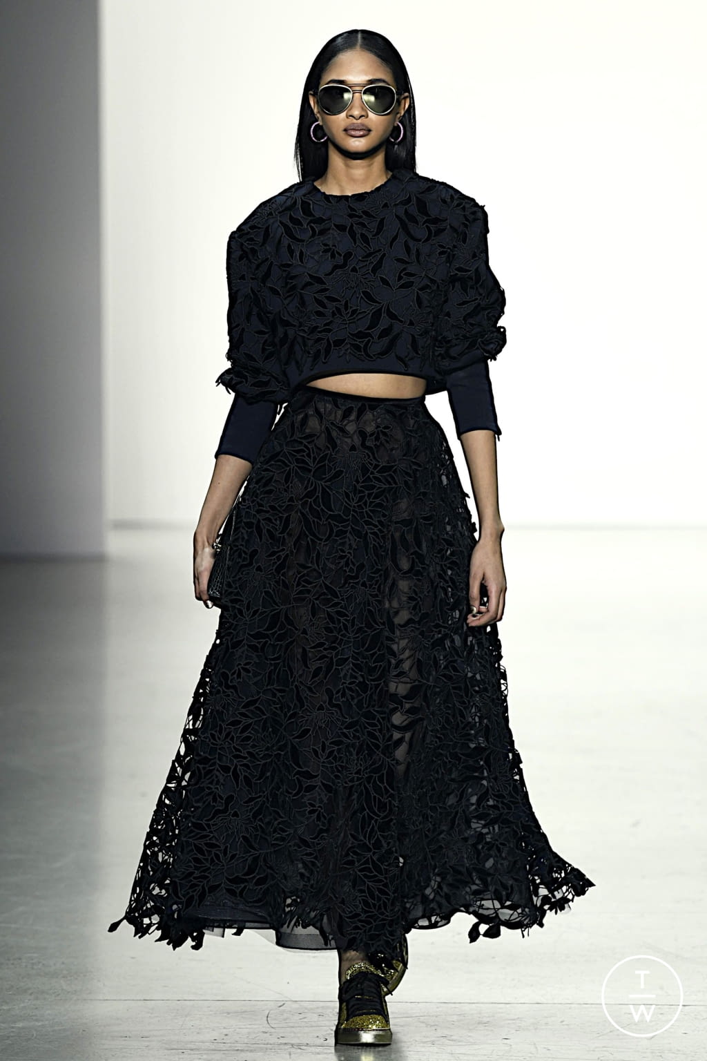 Fashion Week New York Fall/Winter 2022 look 12 from the Bibhu Mohapatra collection 女装