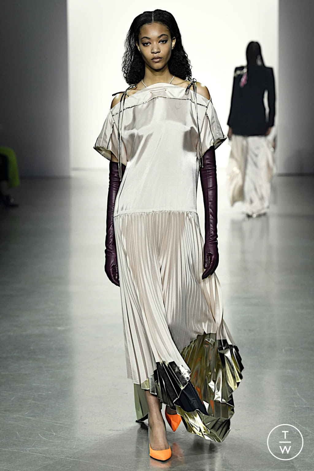 Fashion Week New York Fall/Winter 2022 look 20 from the Bibhu Mohapatra collection womenswear
