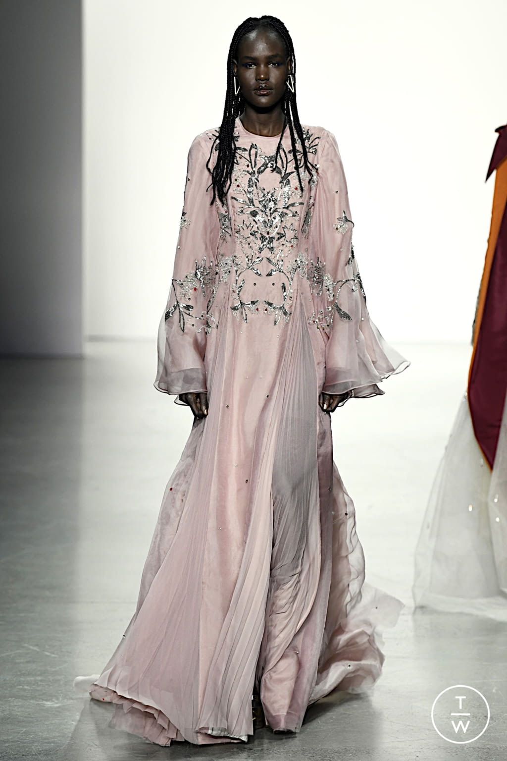 Fashion Week New York Fall/Winter 2022 look 32 de la collection Bibhu Mohapatra womenswear