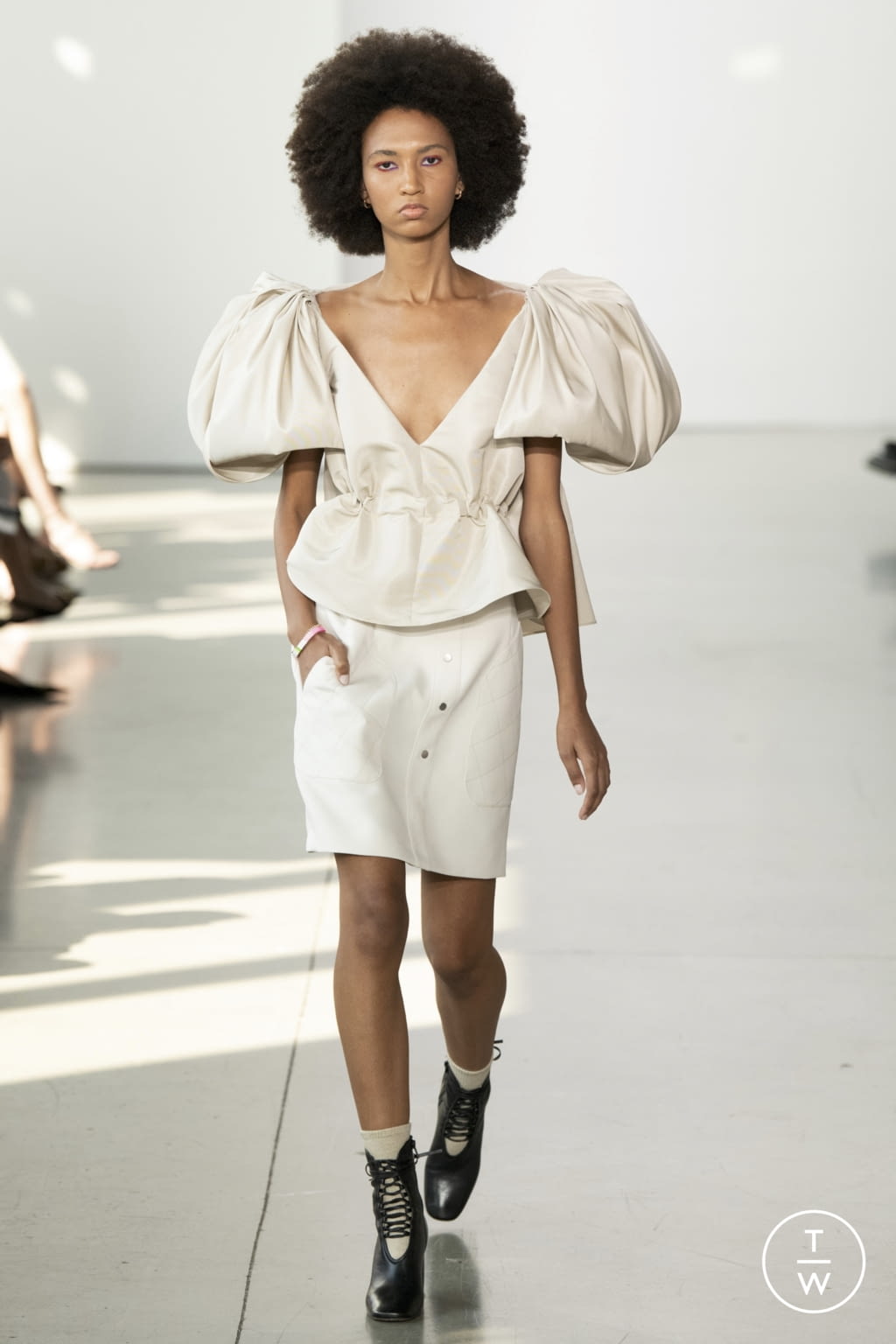 Fashion Week New York Spring/Summer 2022 look 7 de la collection Bibhu Mohapatra womenswear