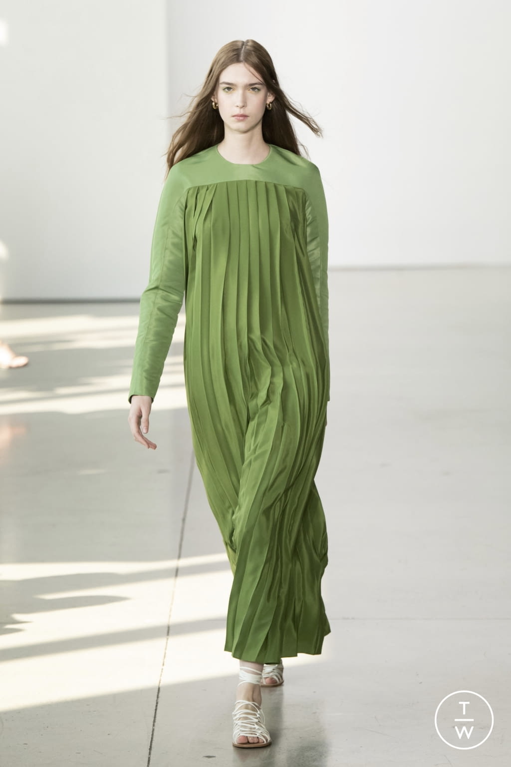 Fashion Week New York Spring/Summer 2022 look 10 from the Bibhu Mohapatra collection womenswear