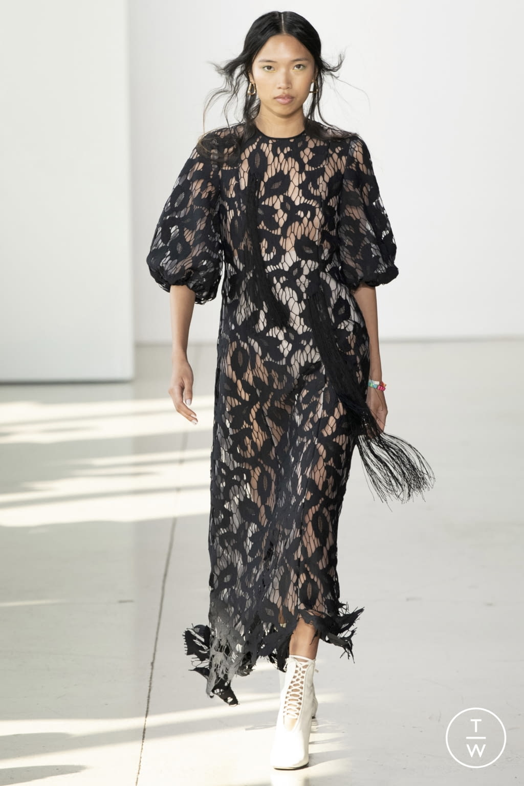Fashion Week New York Spring/Summer 2022 look 12 from the Bibhu Mohapatra collection womenswear