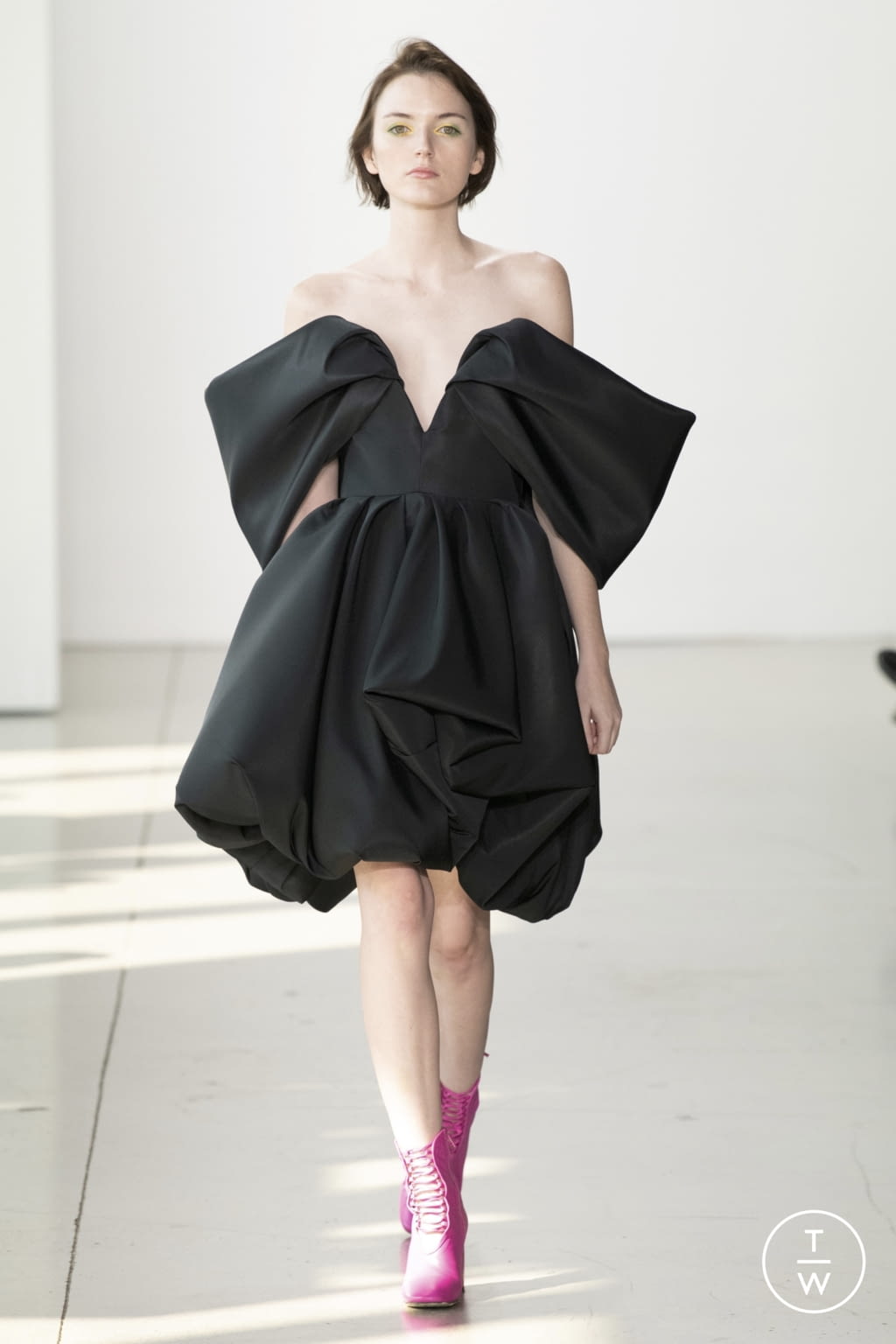 Fashion Week New York Spring/Summer 2022 look 27 from the Bibhu Mohapatra collection womenswear