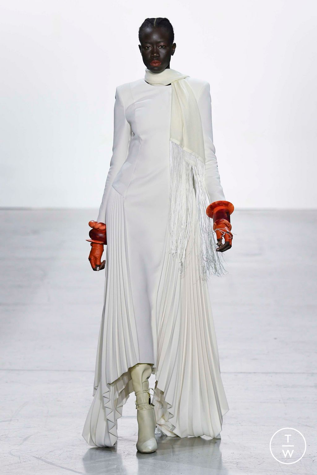 Fashion Week New York Fall/Winter 2023 look 1 from the Bibhu Mohapatra collection womenswear