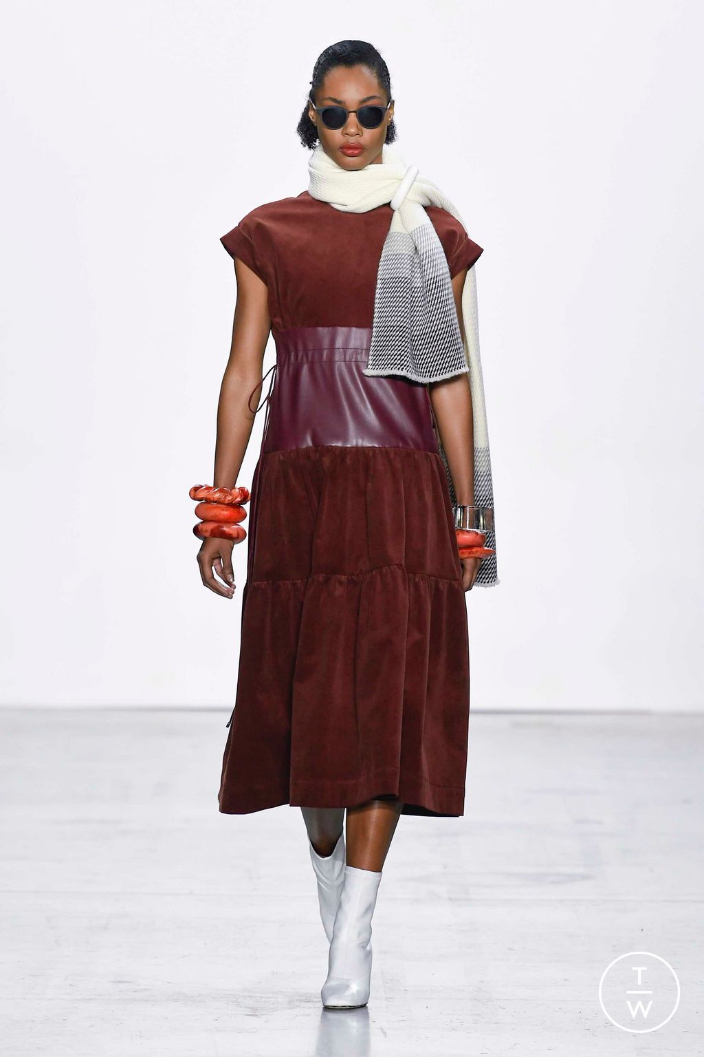 Fashion Week New York Fall/Winter 2023 look 6 from the Bibhu Mohapatra collection womenswear