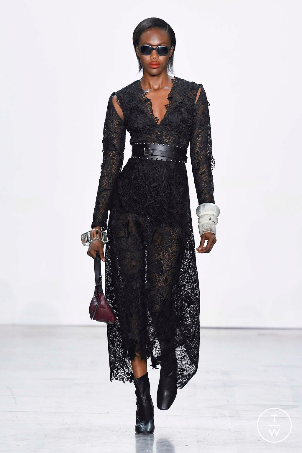 Fashion Week New York Fall/Winter 2023 look 14 from the Bibhu Mohapatra collection womenswear