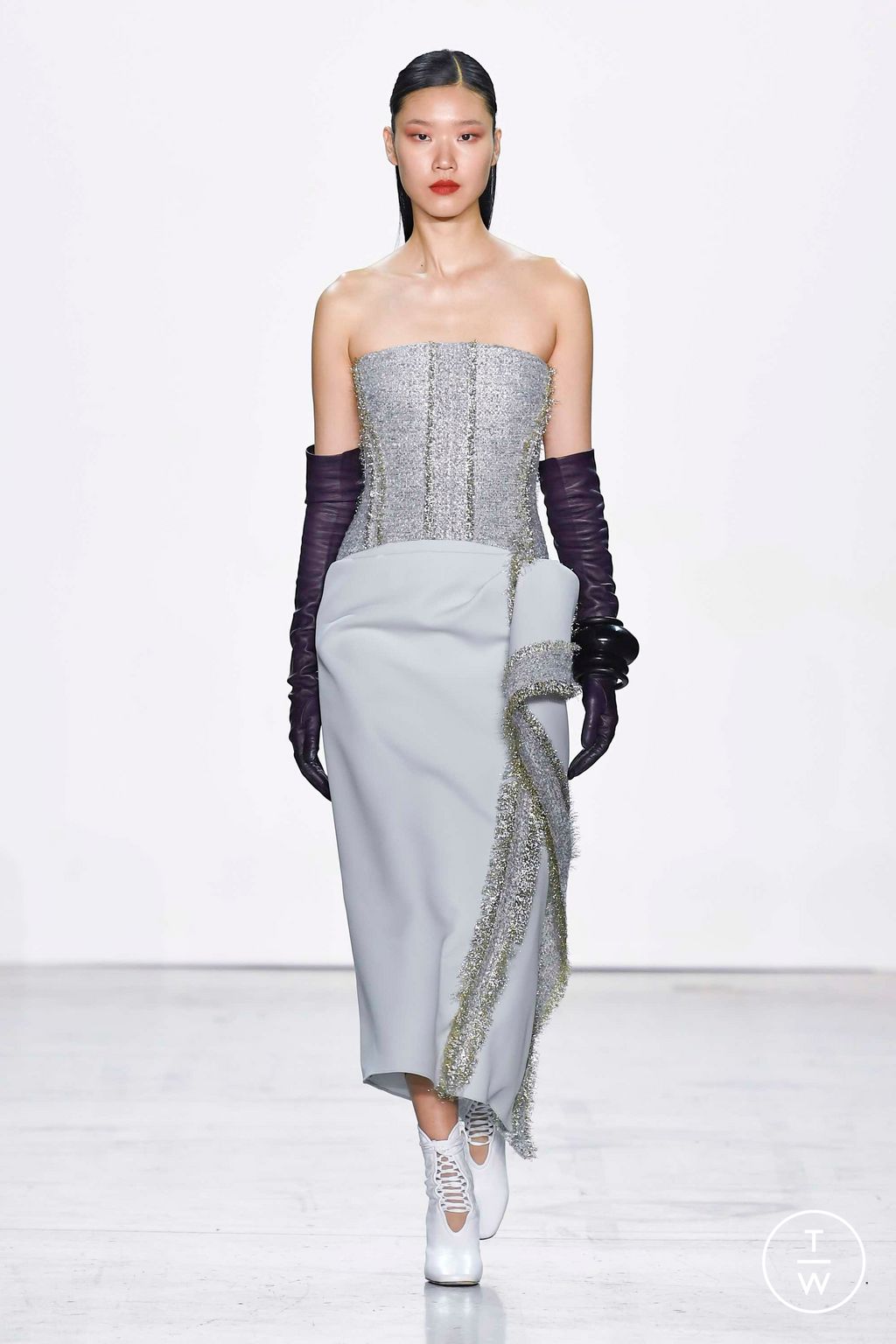 Fashion Week New York Fall/Winter 2023 look 17 from the Bibhu Mohapatra collection womenswear