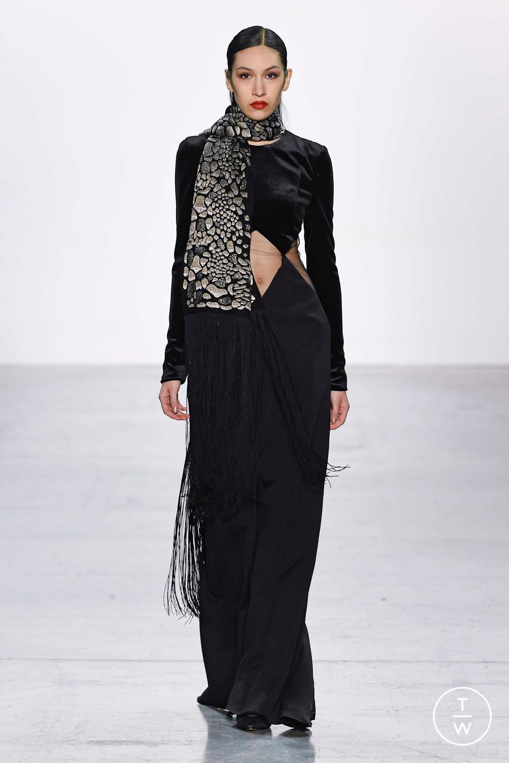 Fashion Week New York Fall/Winter 2023 look 22 from the Bibhu Mohapatra collection womenswear