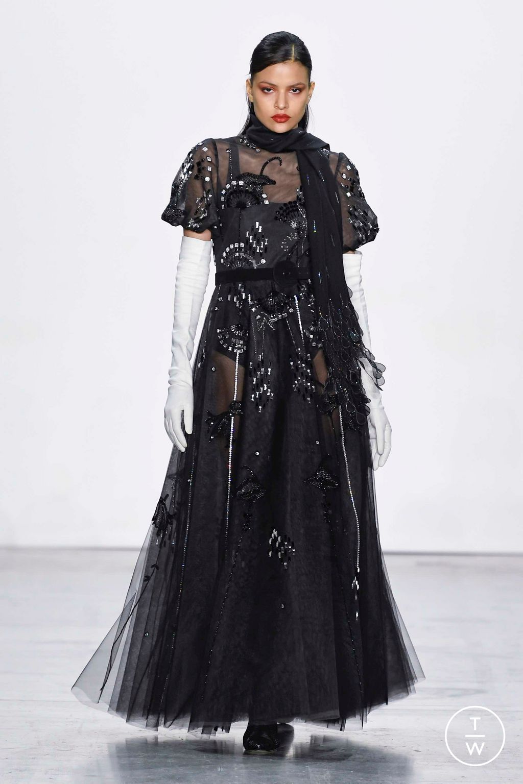 Fashion Week New York Fall/Winter 2023 look 33 from the Bibhu Mohapatra collection womenswear