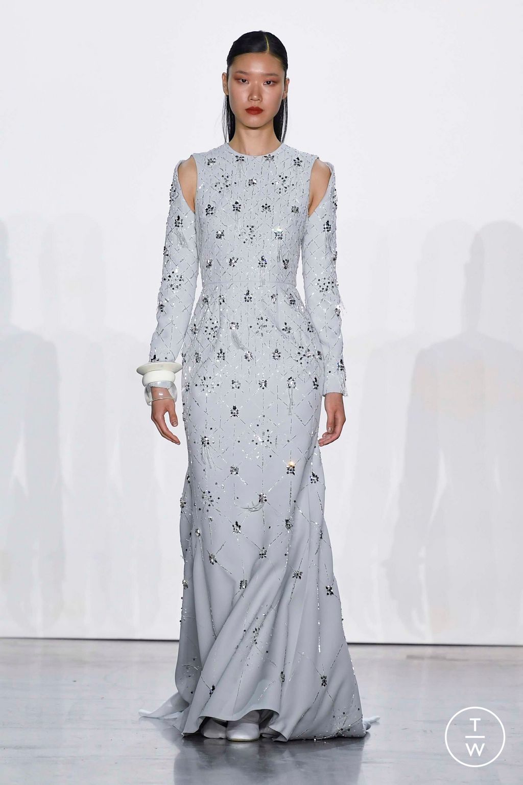 Fashion Week New York Fall/Winter 2023 look 35 from the Bibhu Mohapatra collection womenswear