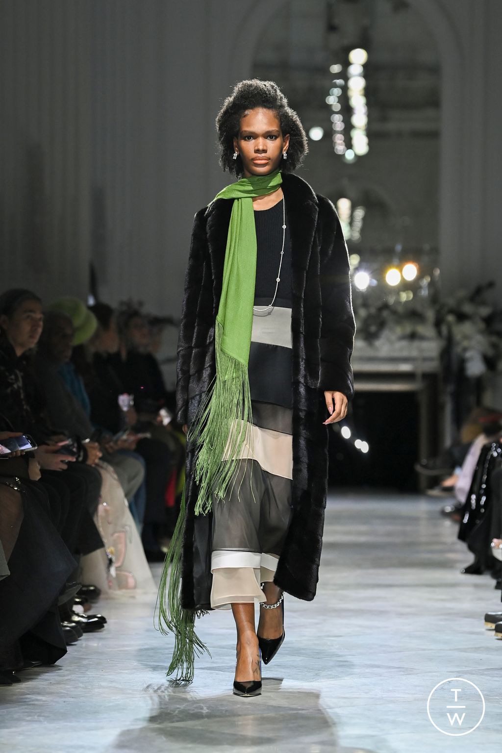 Fashion Week New York Fall/Winter 2024 look 15 de la collection Bibhu Mohapatra womenswear