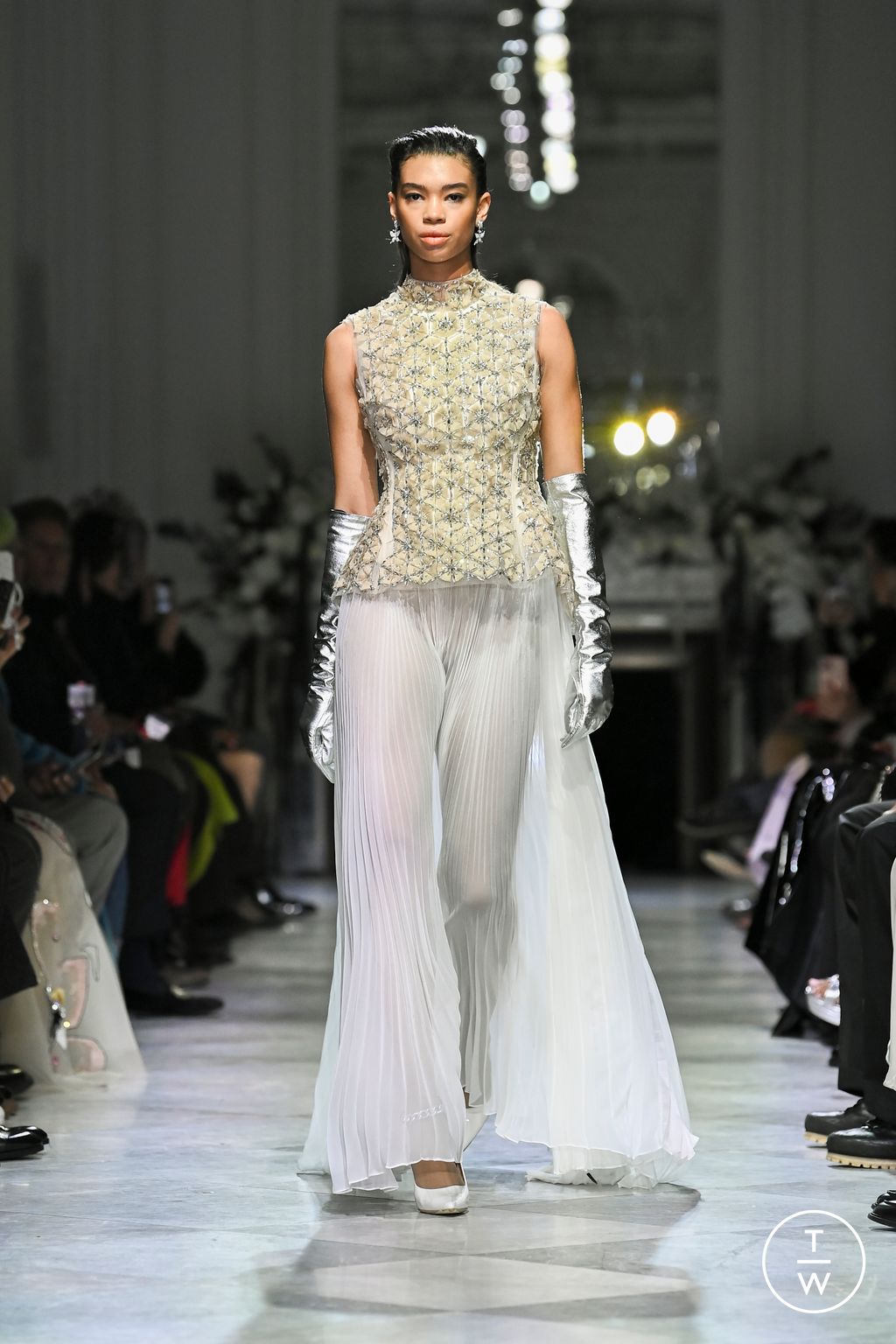Fashion Week New York Fall/Winter 2024 look 36 from the Bibhu Mohapatra collection 女装