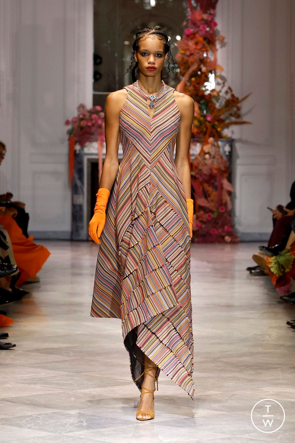 Fashion Week New York Spring-Summer 2025 look 3 from the Bibhu Mohapatra collection 女装