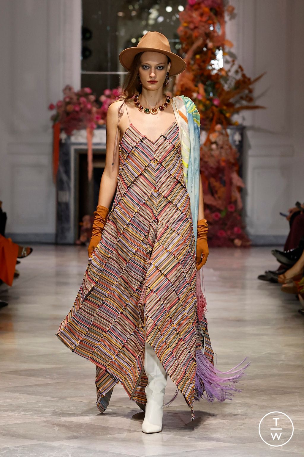 Fashion Week New York Spring-Summer 2025 look 8 from the Bibhu Mohapatra collection womenswear