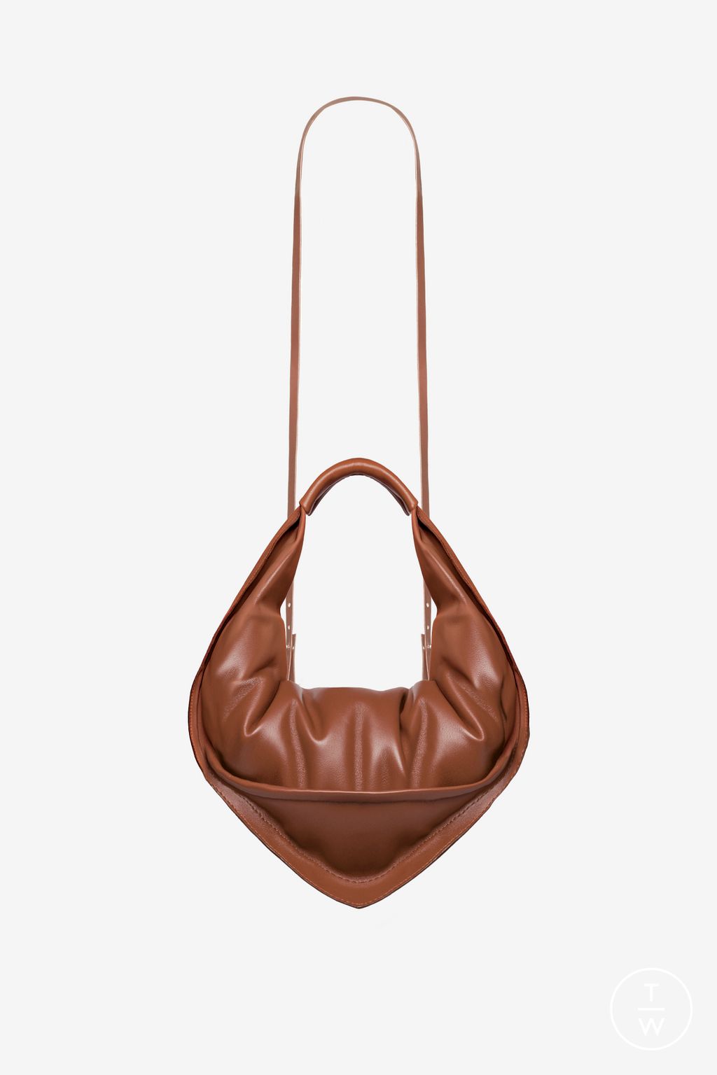 Fashion Week Milan Fall/Winter 2024 look 5 de la collection Federico Cina menswear accessories