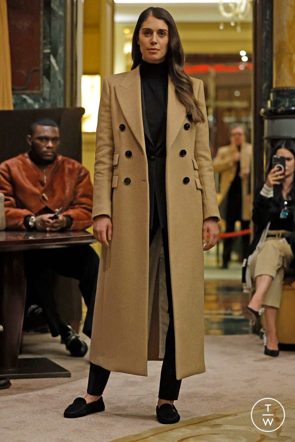 Fashion Week Milan Fall/Winter 2024 look 3 from the Billionaire collection menswear