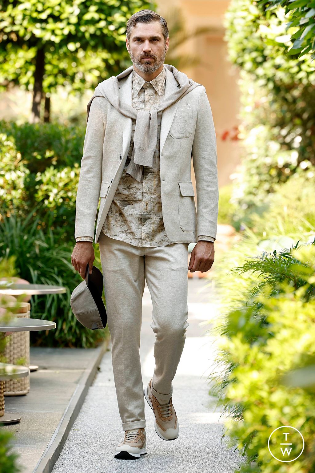 Fashion Week Milan Spring/Summer 2024 look 6 de la collection Billionaire menswear