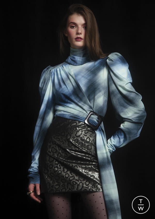 Fashion Week Paris Fall/Winter 2019 look 2 from the NADYA DZYAK collection womenswear