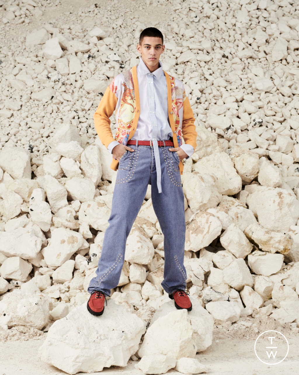 Fashion Week Paris Fall/Winter 2021 look 17 from the Bluemarble collection menswear