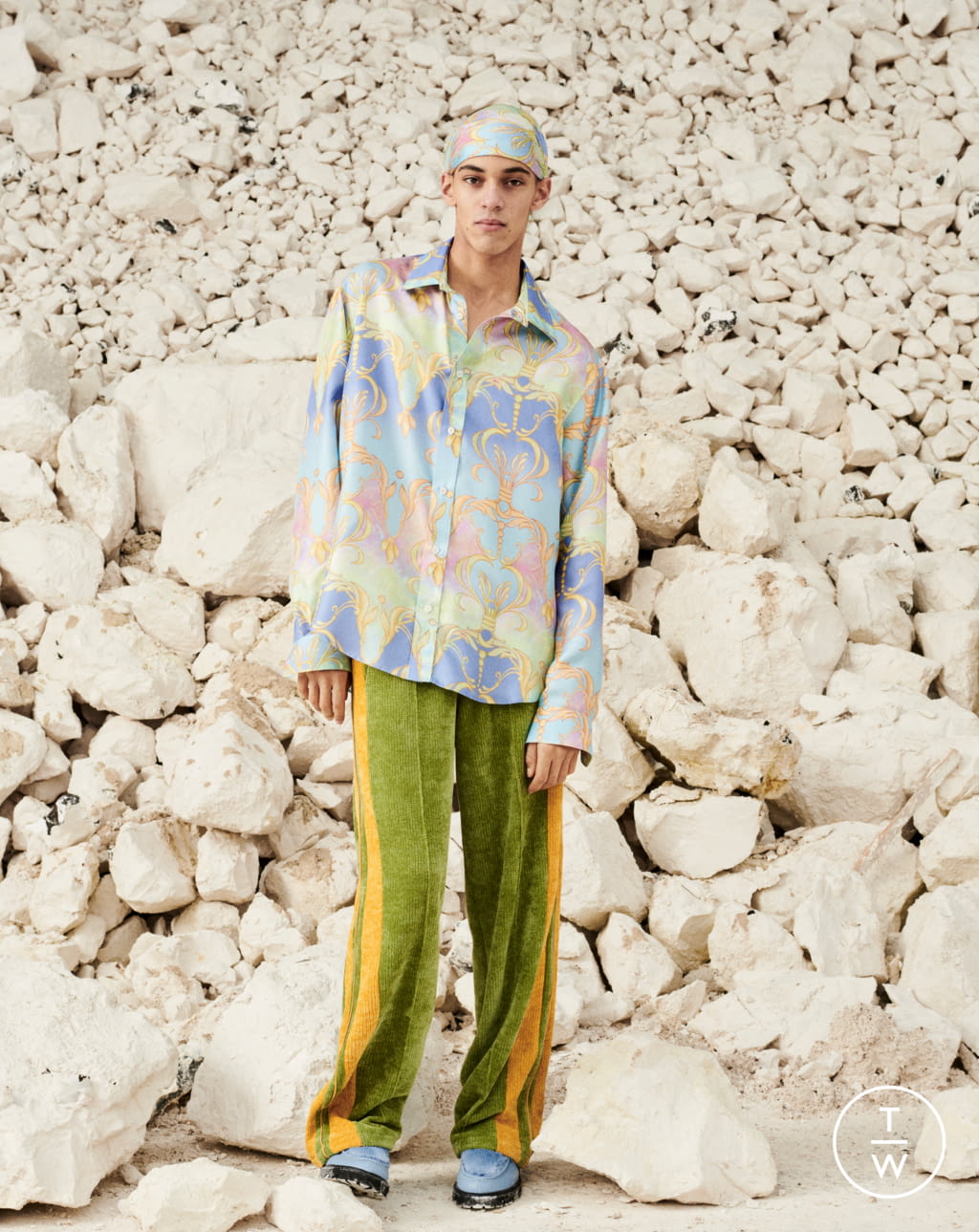 Fashion Week Paris Fall/Winter 2021 look 7 from the Bluemarble collection menswear