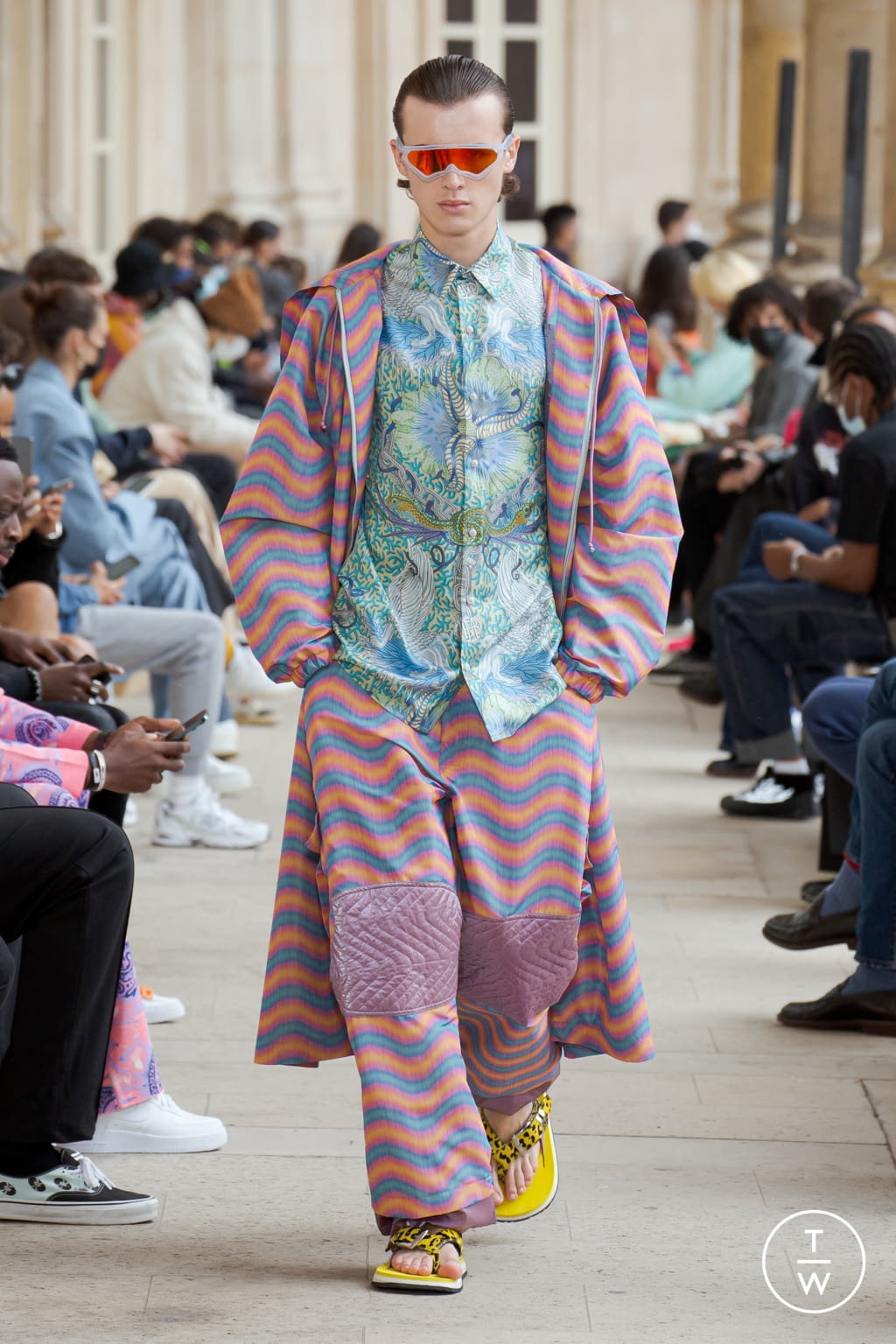 Fashion Week Paris Spring/Summer 2022 look 2 de la collection Bluemarble menswear
