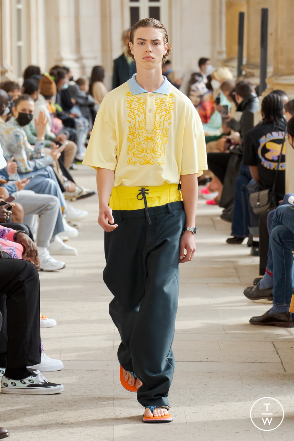 Fashion Week Paris Spring/Summer 2022 look 22 from the Bluemarble collection menswear