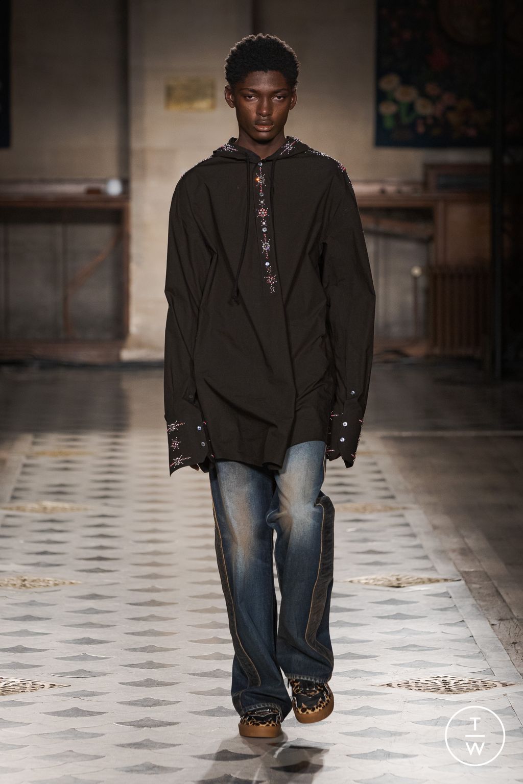 Fashion Week Paris Fall/Winter 2023 look 4 from the Bluemarble collection 男装