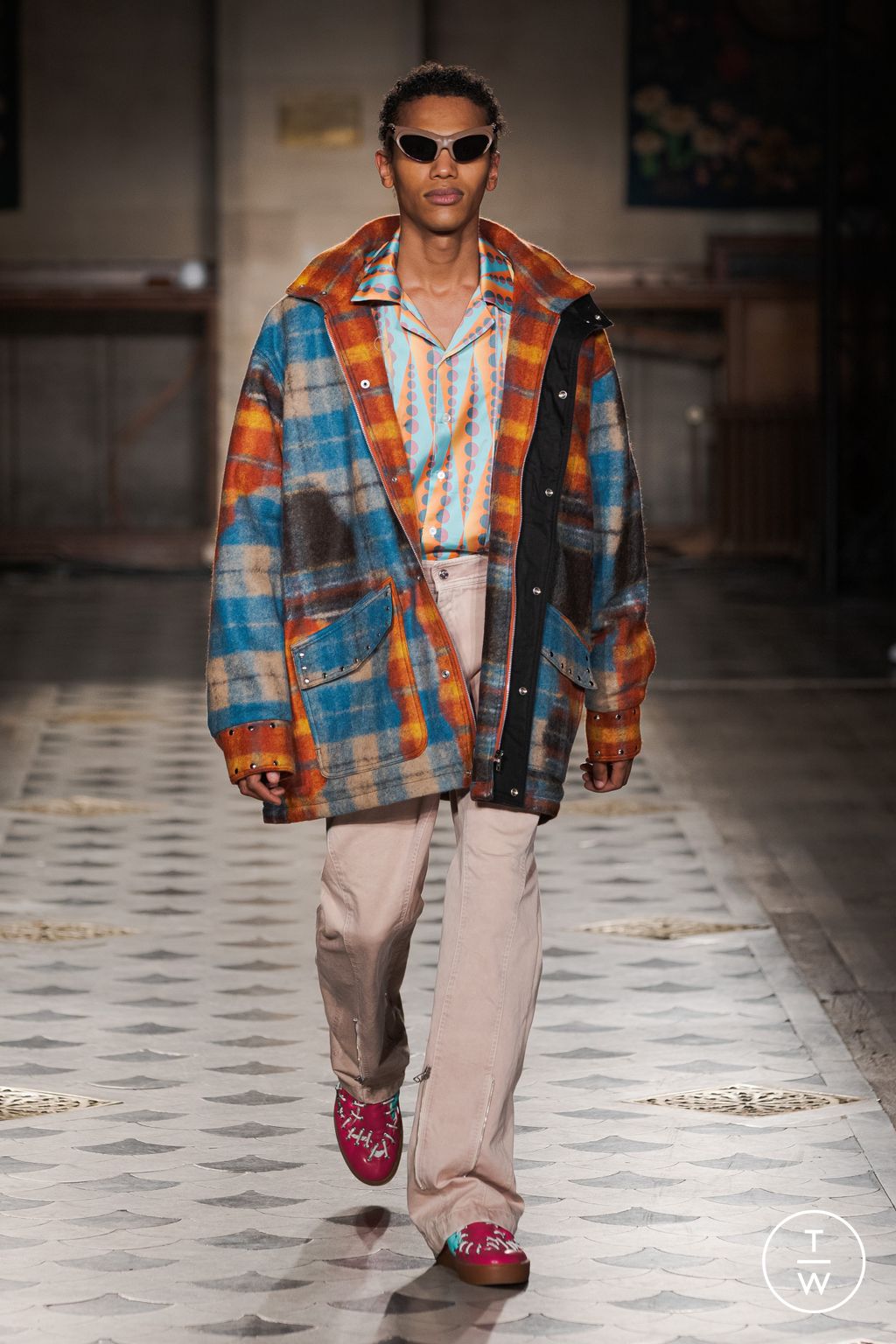 Fashion Week Paris Fall/Winter 2023 look 10 from the Bluemarble collection menswear