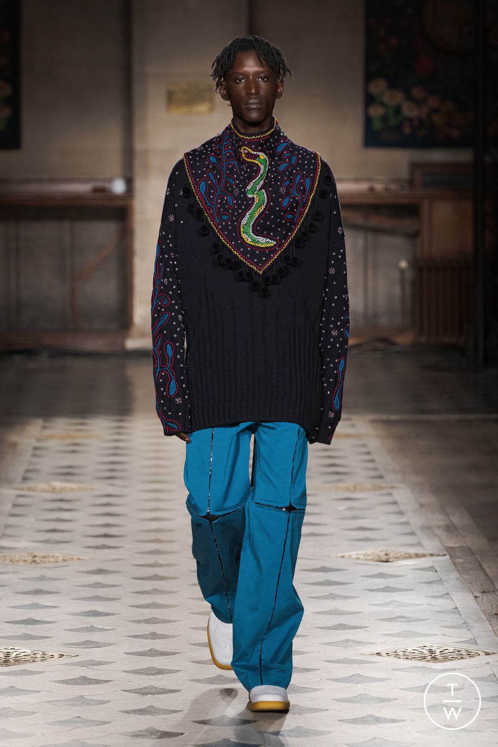 Fashion Week Paris Fall/Winter 2023 look 13 de la collection Bluemarble menswear