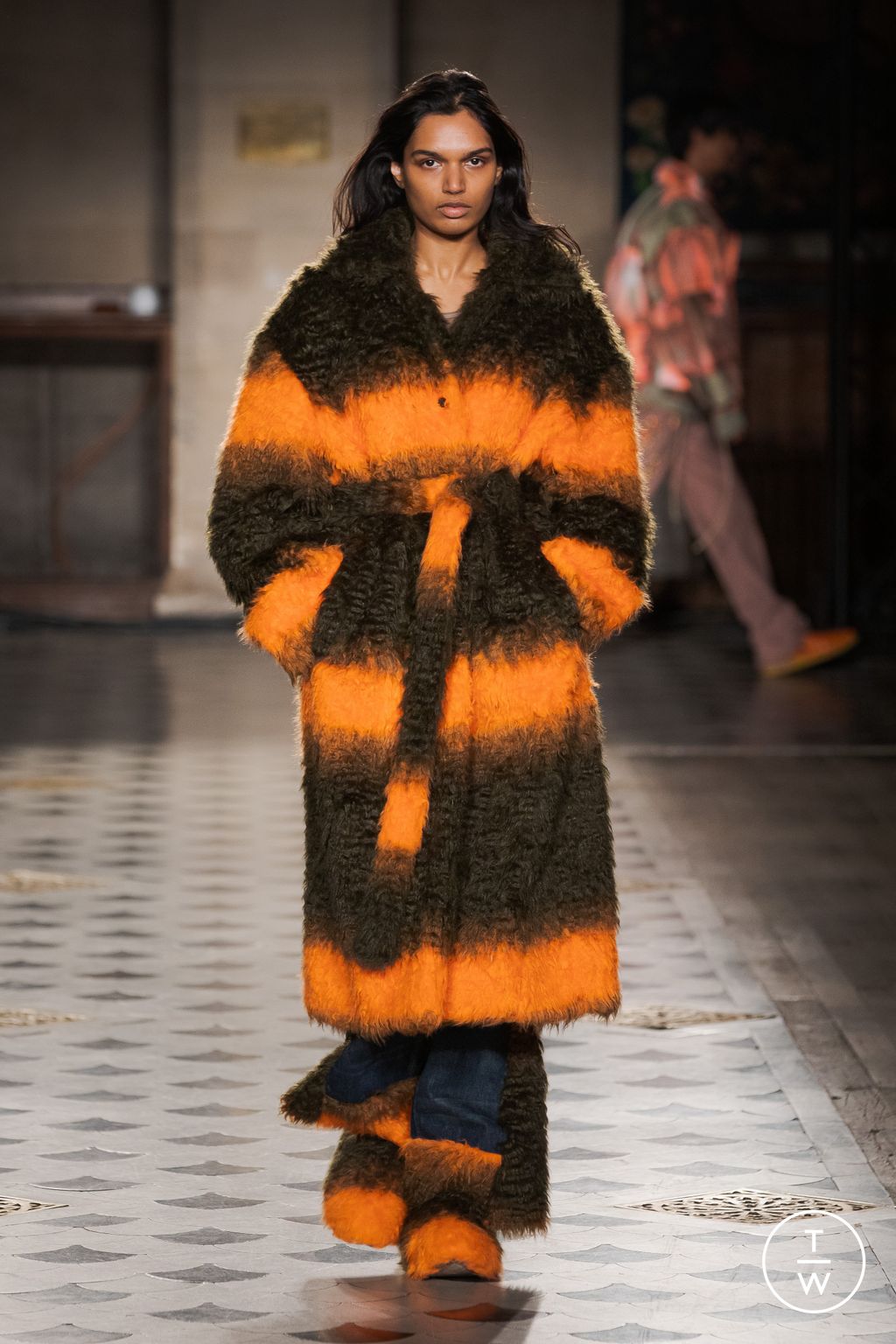 Fashion Week Paris Fall/Winter 2023 look 21 de la collection Bluemarble menswear