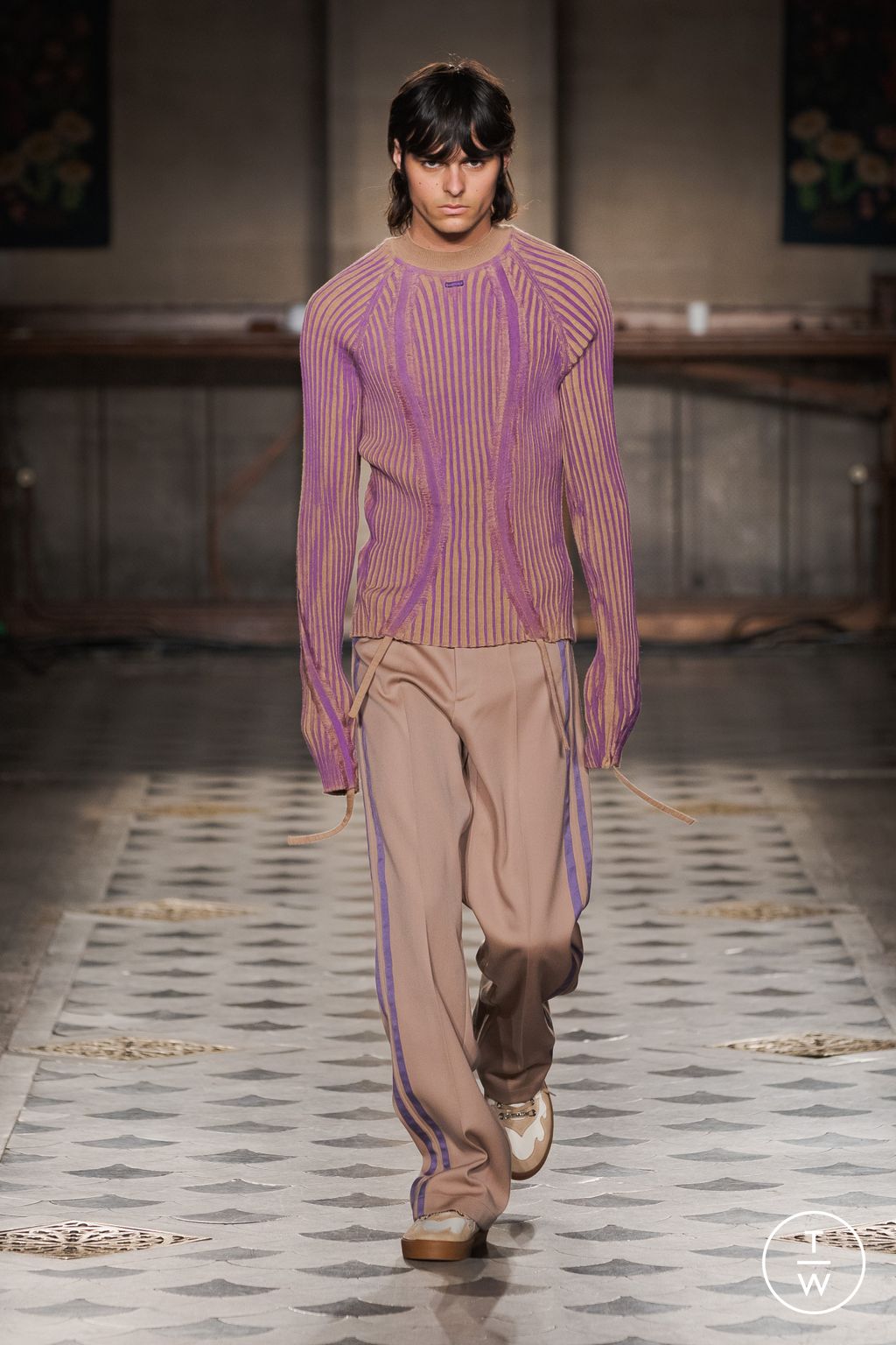 Fashion Week Paris Fall/Winter 2023 look 28 from the Bluemarble collection 男装