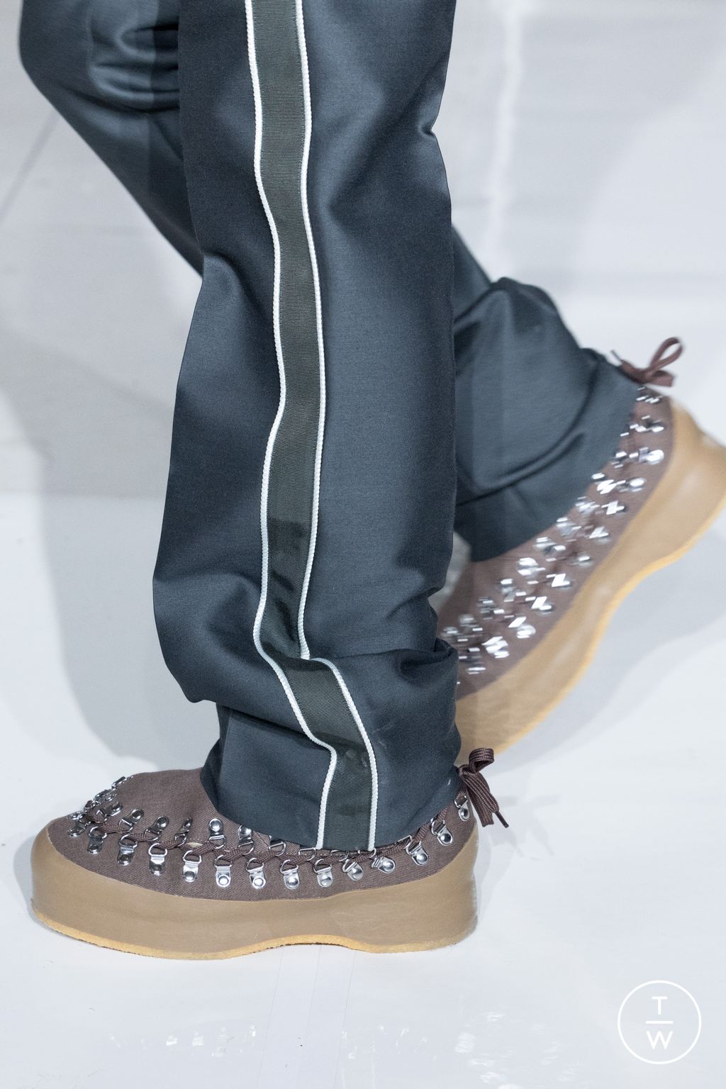 Fashion Week Paris Fall/Winter 2024 look 26 from the Bluemarble collection menswear accessories