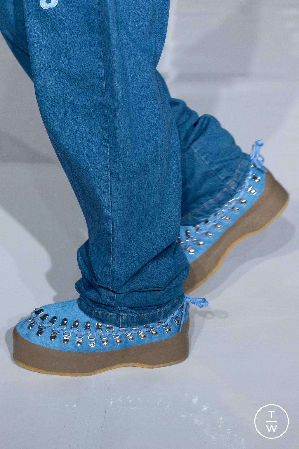 Fashion Week Paris Fall/Winter 2024 look 29 from the Bluemarble collection menswear accessories