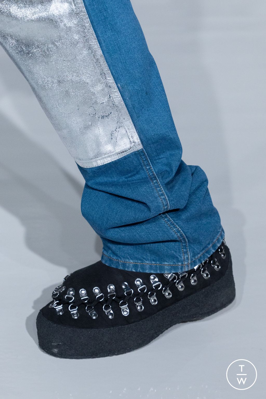 Fashion Week Paris Fall/Winter 2024 look 30 de la collection Bluemarble menswear accessories