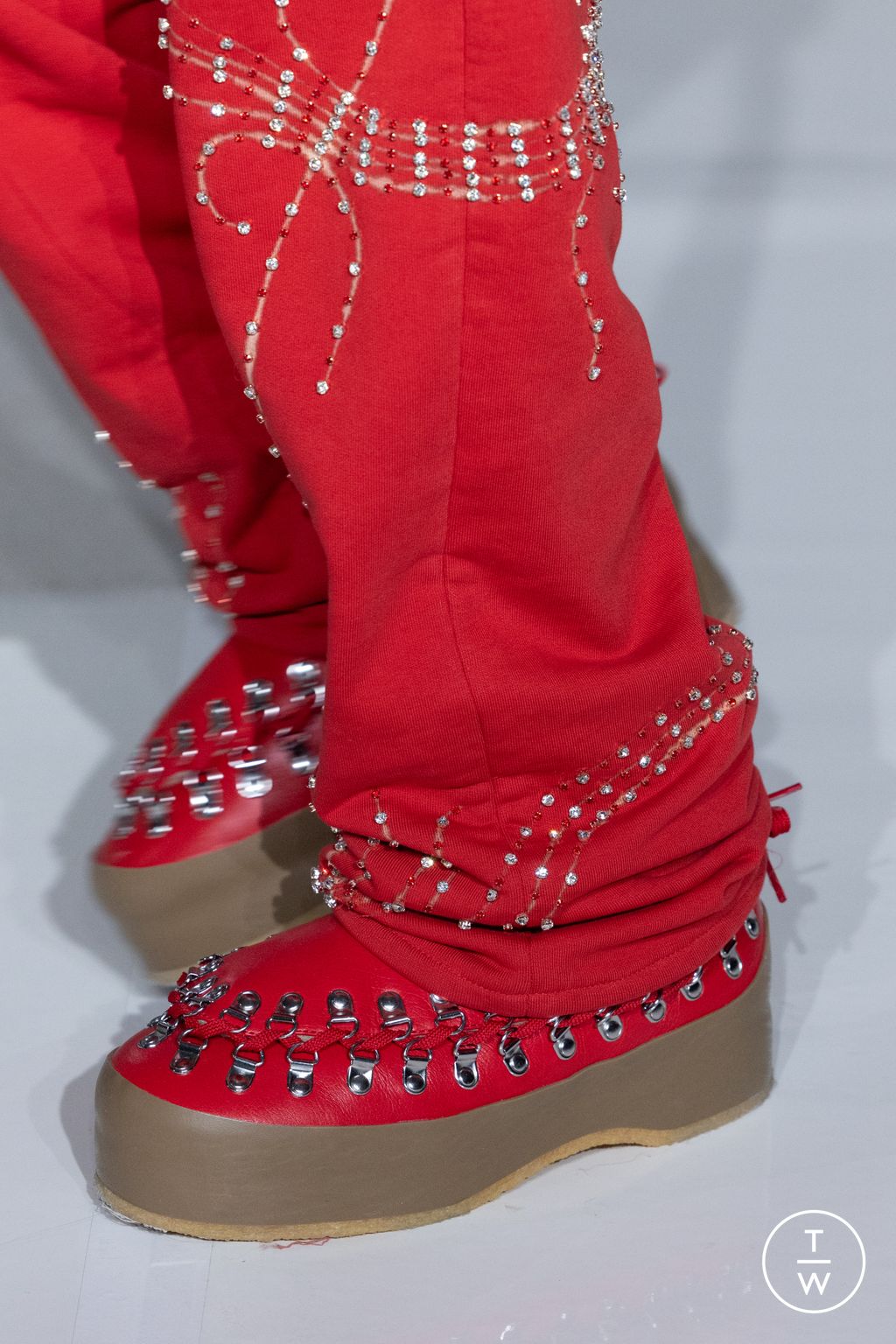 Fashion Week Paris Fall/Winter 2024 look 37 from the Bluemarble collection menswear accessories