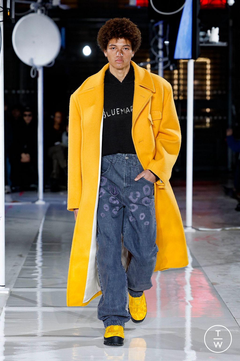 Fashion Week Paris Fall/Winter 2024 look 12 de la collection Bluemarble menswear