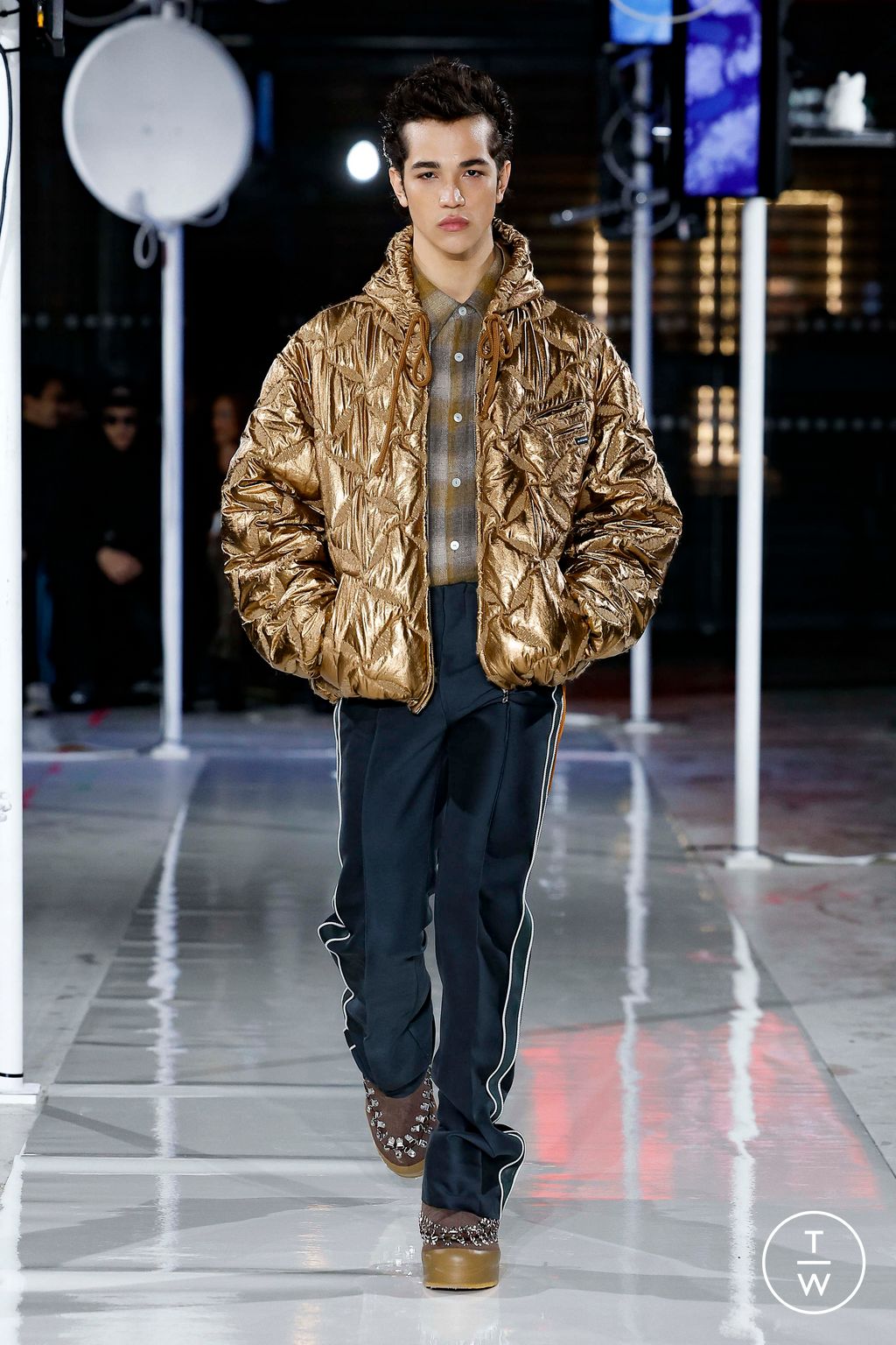Fashion Week Paris Fall/Winter 2024 look 16 from the Bluemarble collection menswear