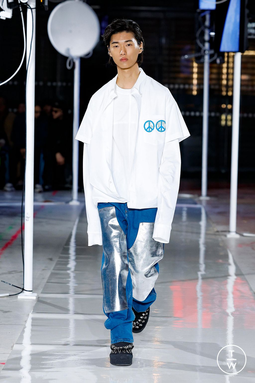 Fashion Week Paris Fall/Winter 2024 look 20 de la collection Bluemarble menswear