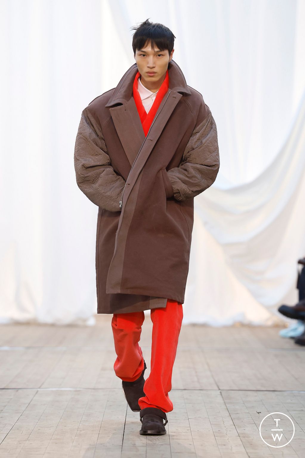 Fashion Week Paris Fall/Winter 2025 look 14 from the Bluemarble collection menswear
