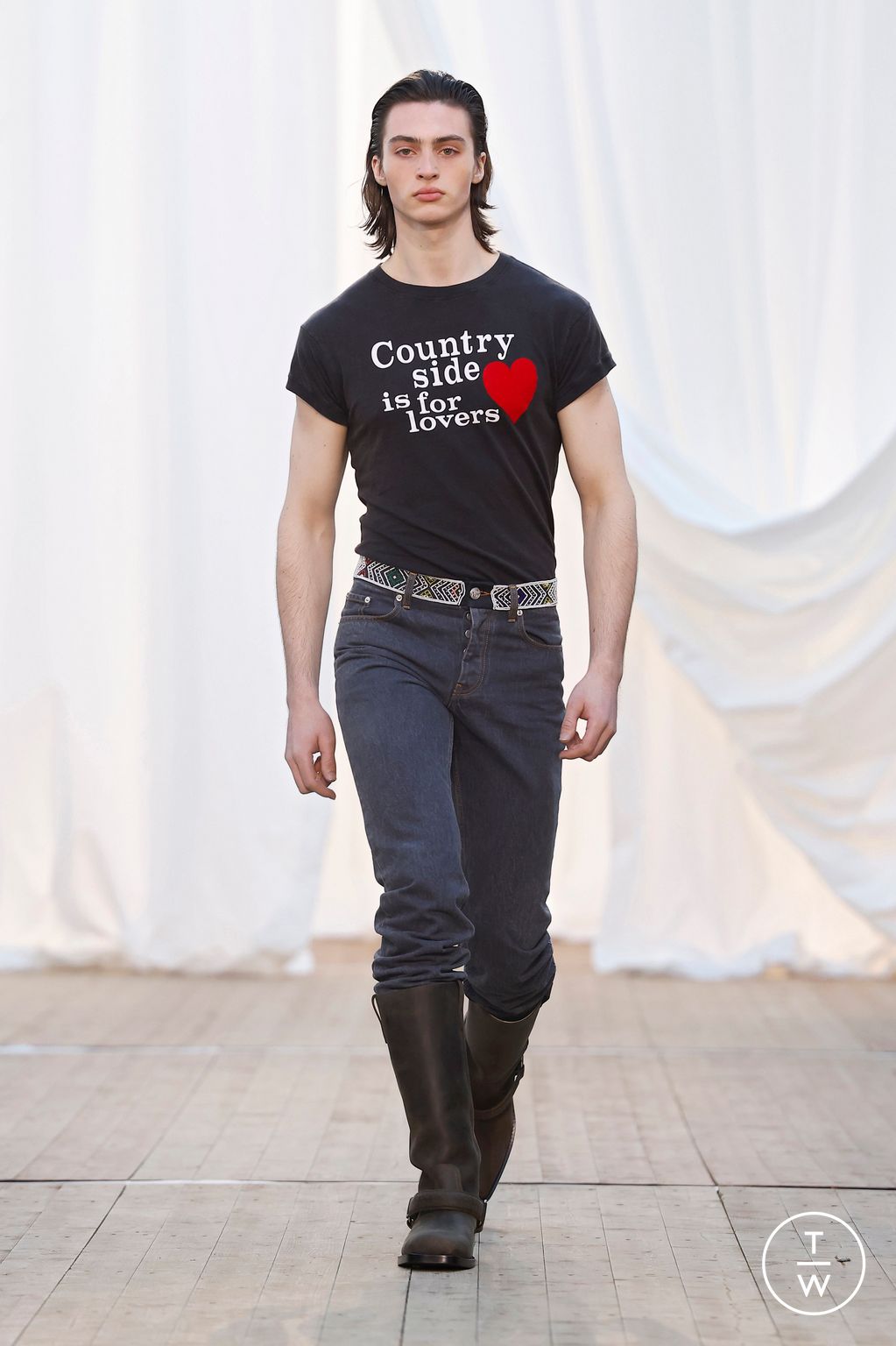 Fashion Week Paris Fall/Winter 2025 look 19 from the Bluemarble collection menswear