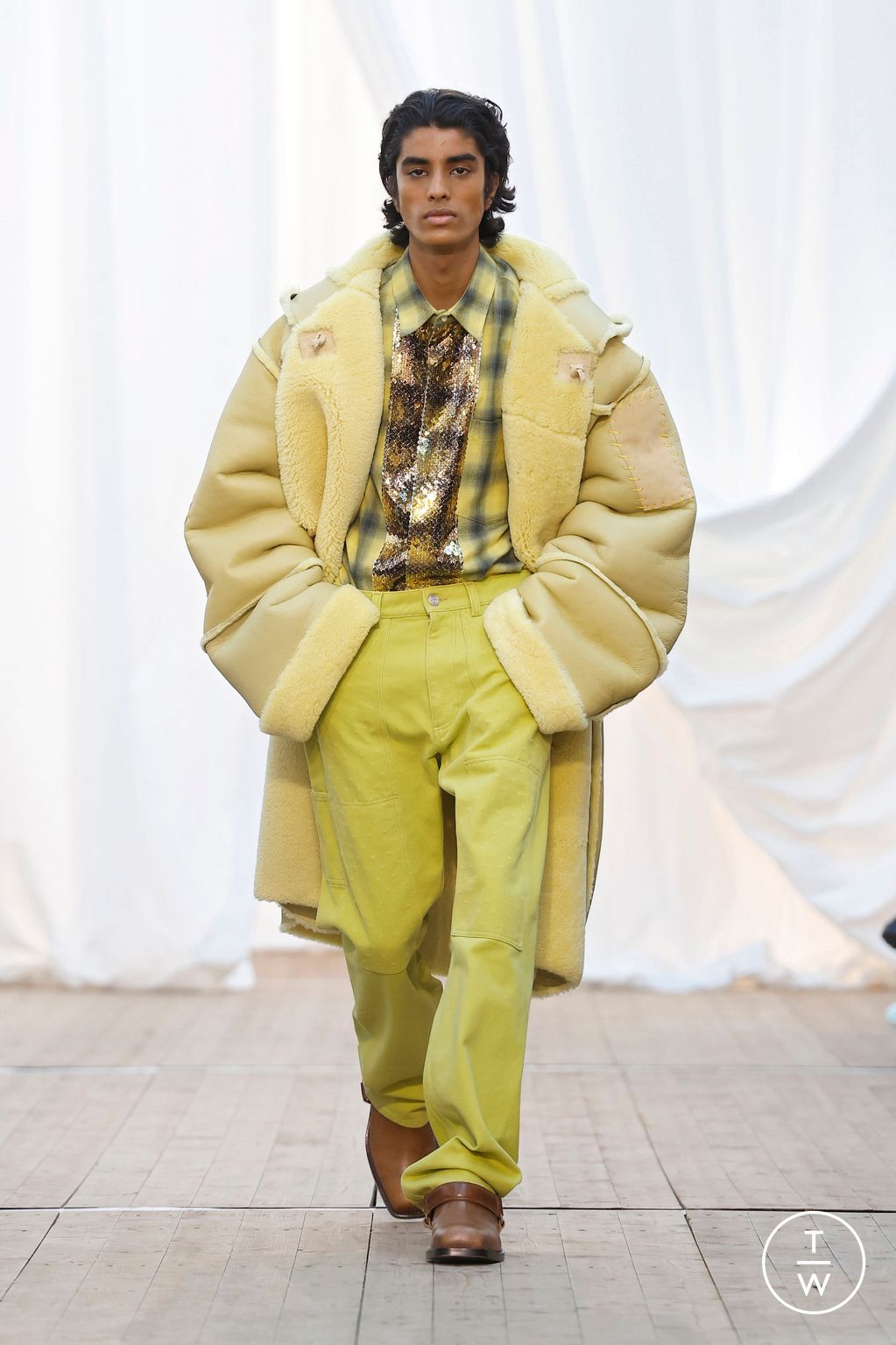 Fashion Week Paris Fall/Winter 2025 look 26 de la collection Bluemarble menswear