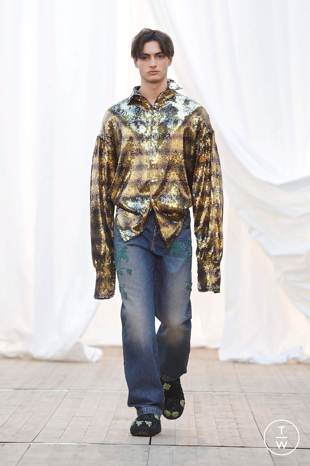 Fashion Week Paris Fall/Winter 2025 look 28 from the Bluemarble collection menswear