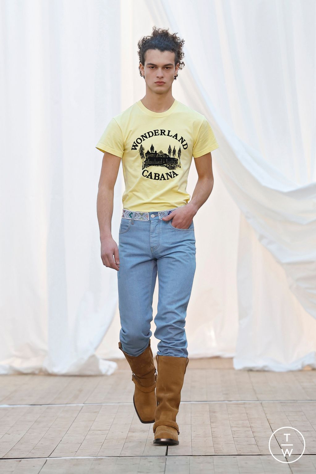 Fashion Week Paris Fall/Winter 2025 look 29 from the Bluemarble collection menswear