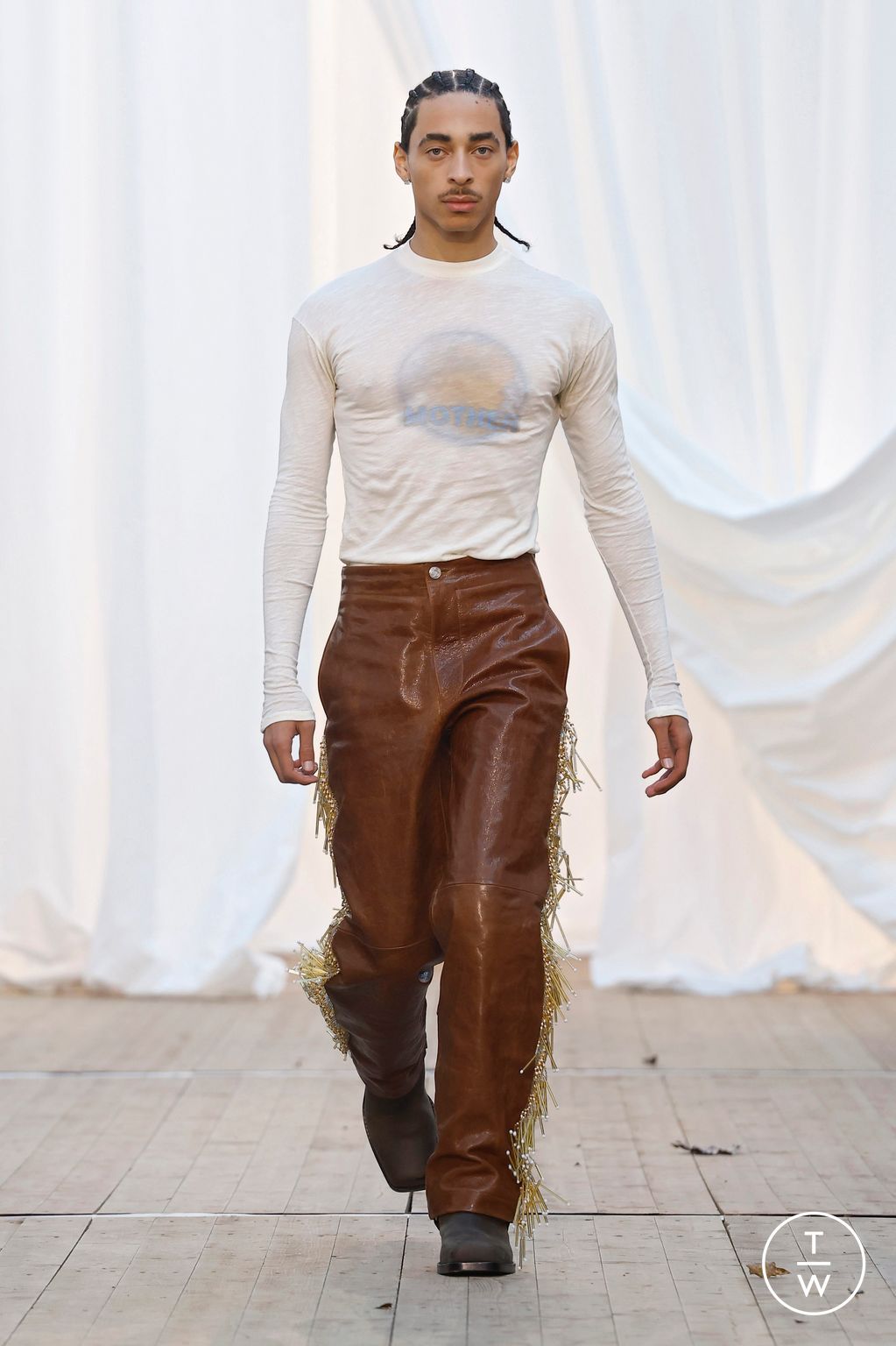 Fashion Week Paris Fall/Winter 2025 look 37 from the Bluemarble collection menswear