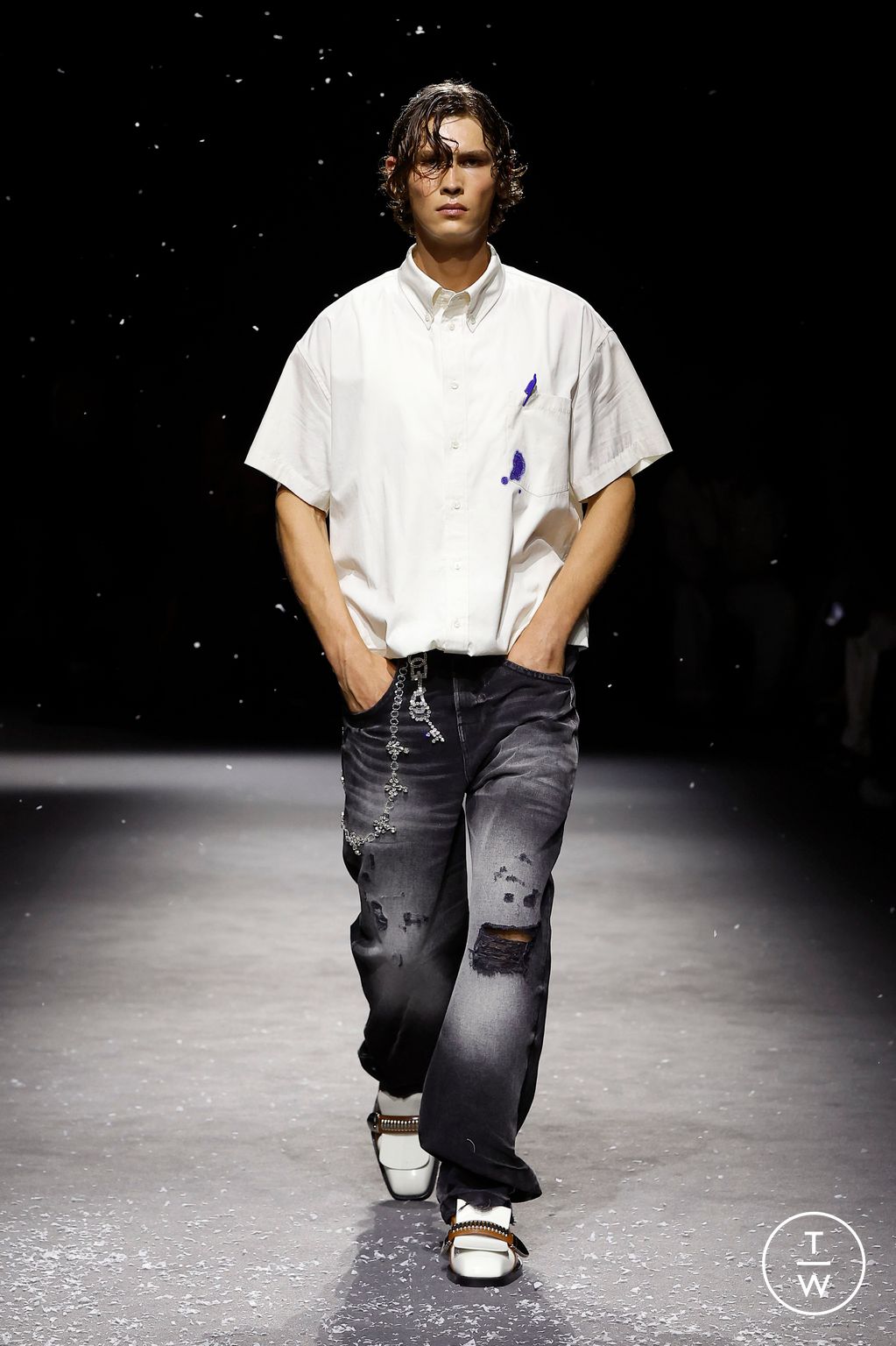 Fashion Week Paris Spring/Summer 2025 look 8 from the Bluemarble collection menswear