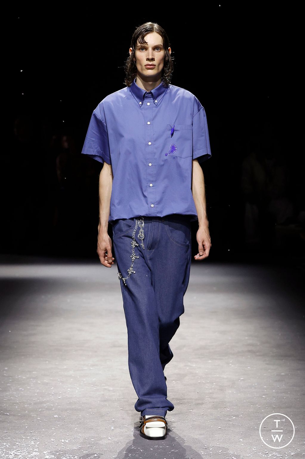 Fashion Week Paris Spring/Summer 2025 look 19 from the Bluemarble collection menswear