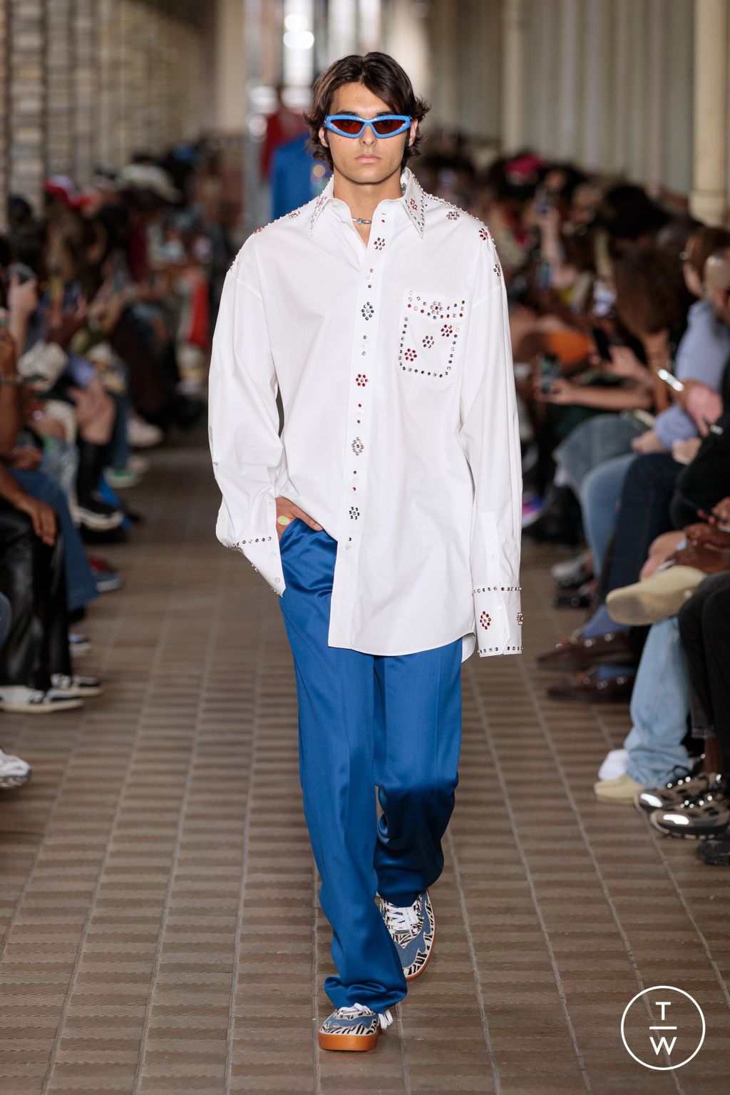 Fashion Week Paris Spring/Summer 2023 look 2 from the Bluemarble collection menswear